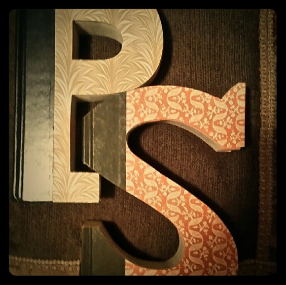 Meet your Posher, J - Picture 1 of 2